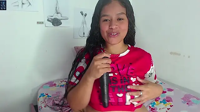 Snapshot of Hazel_donna chatting on November 2025 07:07:01 AM Hazel donna online show from November 2025 07:07:01 AM