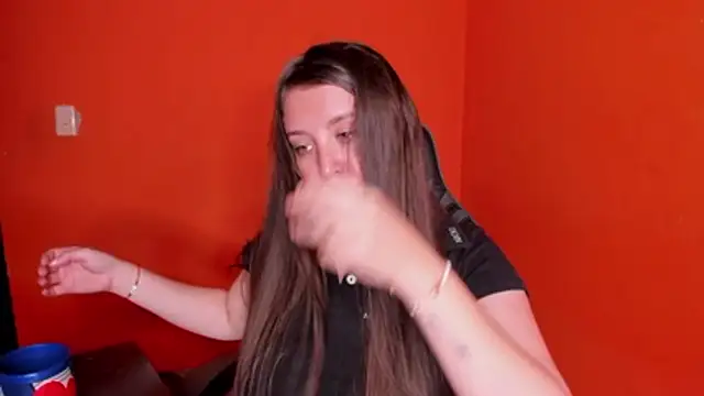 Snapshot of Daivis_17 chatting on November 2025 06:14:01 AM Daivis 17 online show from November 2025 06:14:01 AM