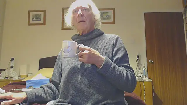 WaverlyKernow online show from January 2025 10:51:02 PM