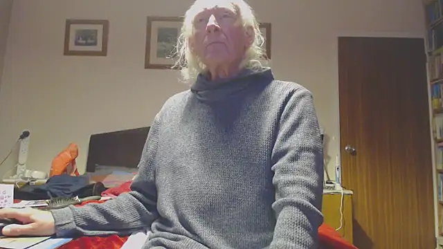 WaverlyKernow online show from October 2025 09:36:01 PM