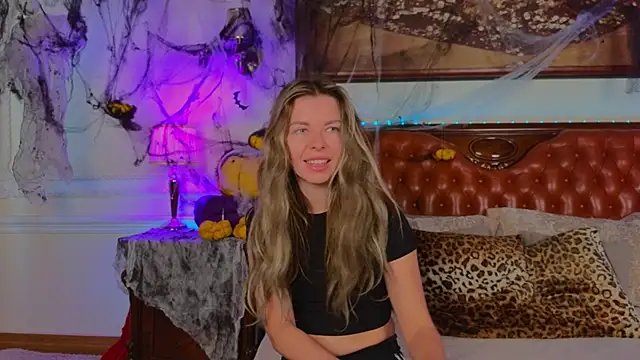 Real Tini online show from November 2025 06:04:02 AM