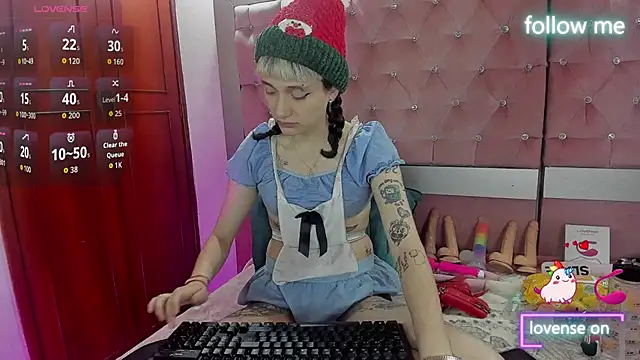 neeko princes online show from December 2025 12:10:01 PM