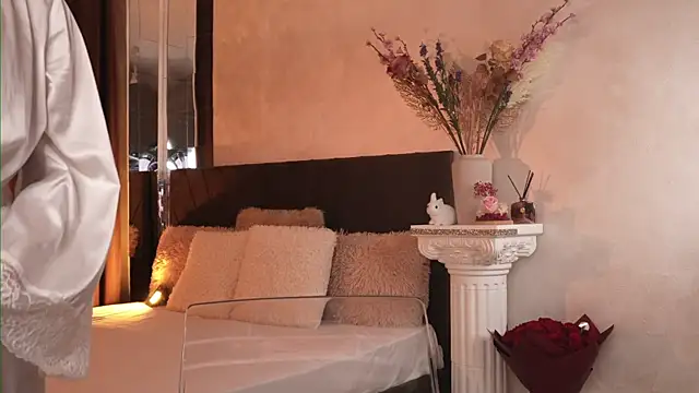 VictoriaMorrone online show from April 2026 03:28:01 AM