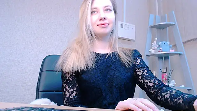 AliceFire  online show from February 2025 07:09:01 AM