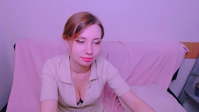 Snapshot of AliceFire_ chatting on June 2026 09:26:01 AM AliceFire online show from June 2026 09:26:01 AM