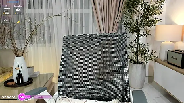  Joliie  online show from March 2026 04:54:01 PM