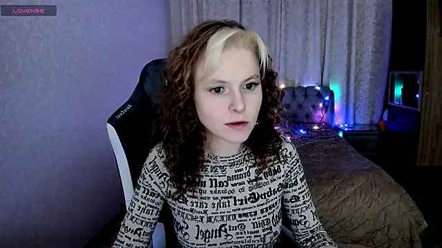 rocky foxy online show from December 2024 10:22:01 PM