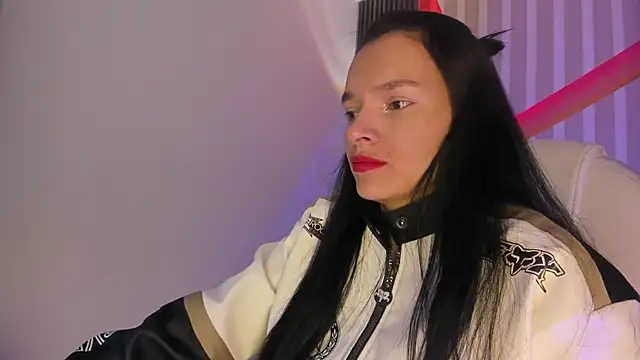 Snapshot of _shantal_smith chatting on May 2026 12:41:02 AM shantal smith online show from May 2026 12:41:02 AM