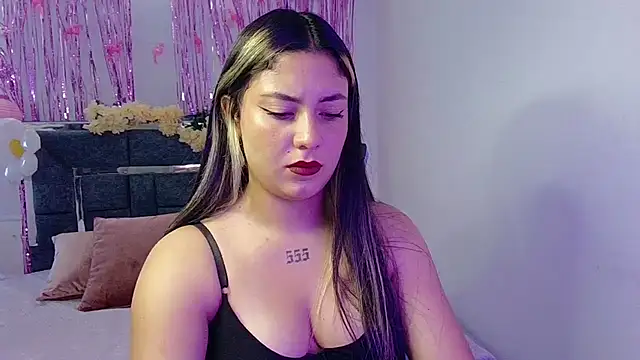 Lia 14  online show from September 2025 06:18:02 PM