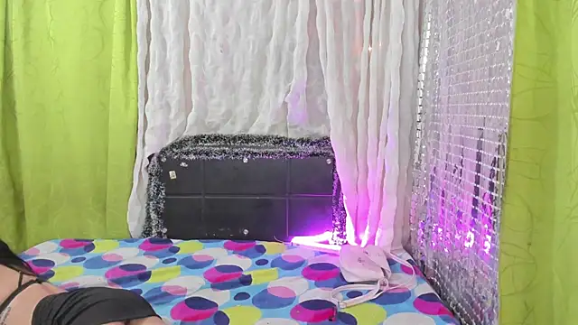 Snapshot of Megan_Miles02 chatting on January 2025 05:20:02 AM Megan Miles02 online show from January 2025 05:20:02 AM