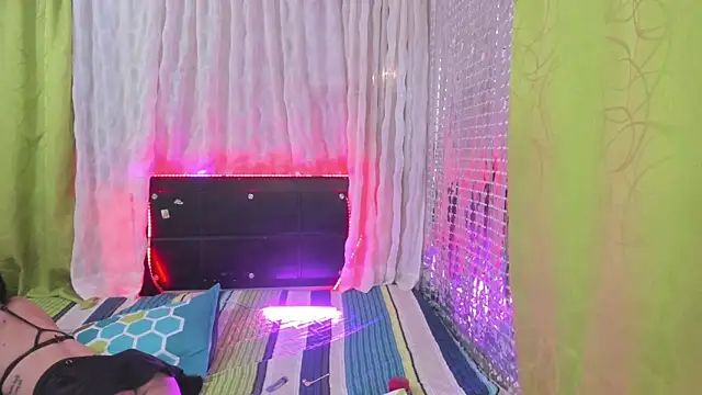 Snapshot of Megan_Miles02 chatting on February 2025 01:02:02 AM Megan Miles02 online show from February 2025 01:02:02 AM