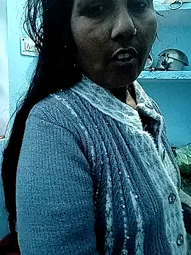 reemacouple007 online show from December 2025 06:33:01 AM