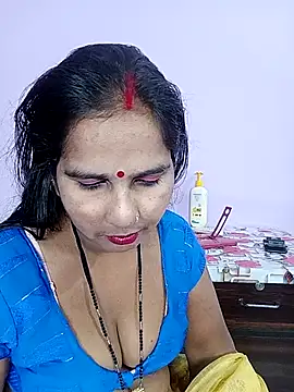 reemacouple007 online show from March 2026 06:36:02 PM