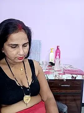 reemacouple007 online show from April 2026 06:38:01 PM