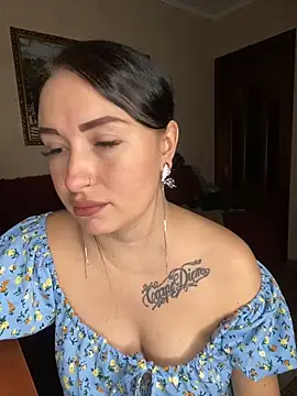 Roxana Bell online show from September 2025 04:55:02 PM