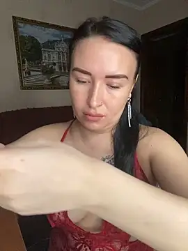 Roxana Bell online show from April 2026 07:50:02 PM