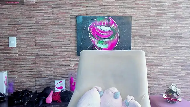 alice cullenbbw online show from January 2025 02:36:02 PM