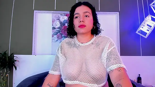 Alexxxholy online show from February 2025 01:42:01 PM