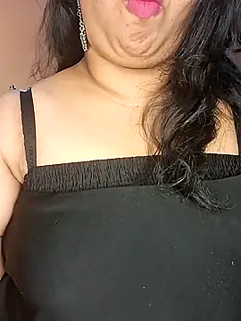 Snapshot of Ravina_patil1 chatting on January 2025 03:49:01 PM Ravina patil1 online show from January 2025 03:49:01 PM