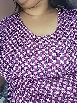 Snapshot of Ravina_patil1 chatting on January 2025 09:50:01 PM Ravina patil1 online show from January 2025 09:50:01 PM