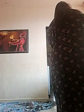 Snapshot of Ravina_patil1 chatting on February 2025 05:14:01 AM Ravina patil1 online show from February 2025 05:14:01 AM