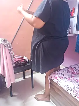 Snapshot of Ravina_patil1 chatting on February 2025 12:30:01 AM Ravina patil1 online show from February 2025 12:30:01 AM