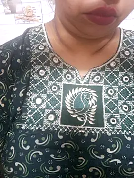 Snapshot of Ravina_patil1 chatting on March 2025 08:37:01 PM Ravina patil1 online show from March 2025 08:37:01 PM