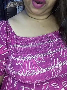 Snapshot of Ravina_patil1 chatting on September 2025 11:03:01 AM Ravina patil1 online show from September 2025 11:03:01 AM