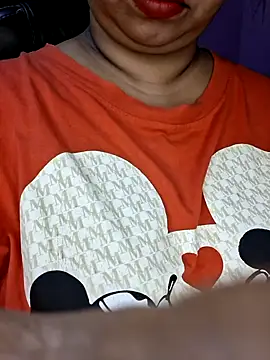 Snapshot of Ravina_patil1 chatting on September 2025 07:08:02 PM Ravina patil1 online show from September 2025 07:08:02 PM