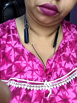 Ravina patil1 online show from October 2025 12:39:02 PM