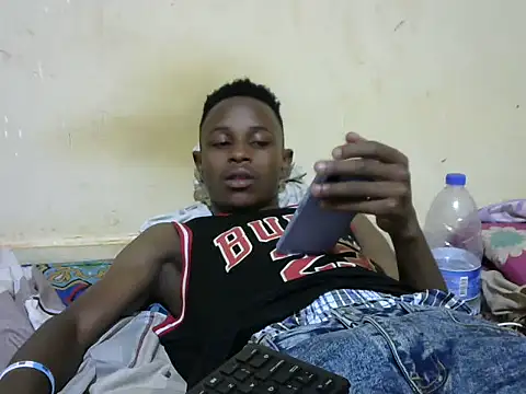 swthairydic online show from November 2025 05:47:02 PM