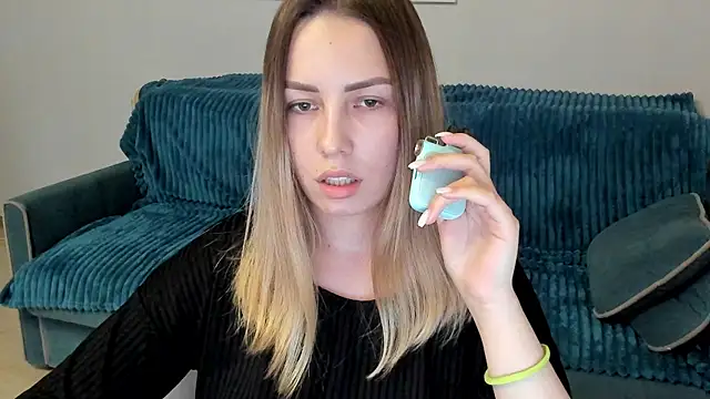 Mia shy1 online show from February 2025 01:41:02 PM