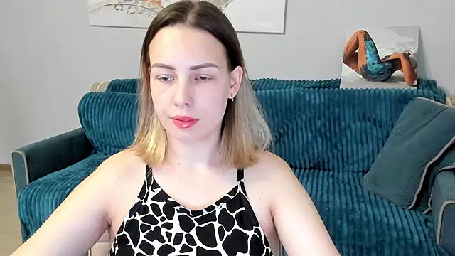 Mia shy1 online show from March 2025 12:00:01 PM