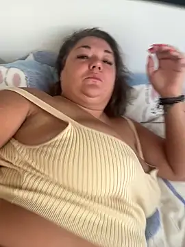 Snapshot of MikyVesela chatting on October 2025 08:15:01 AM MikyVesela online show from October 2025 08:15:01 AM