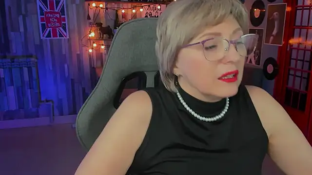 sugar vivien online show from February 2025 07:21:01 PM