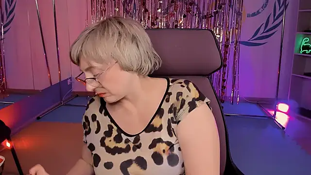 sugar vivien online show from February 2025 07:25:01 PM