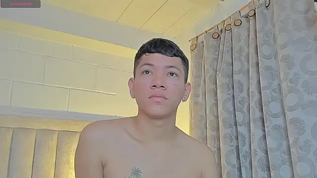 JulianRose 1 online show from January 2025 10:54:01 AM