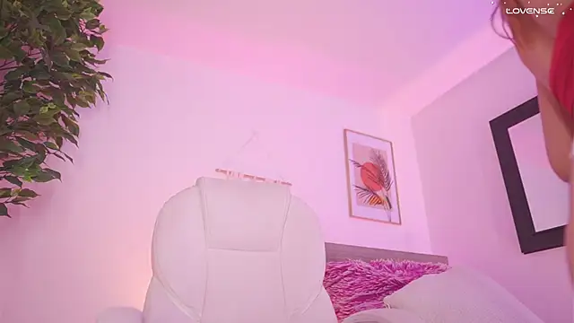 Eyleen 24 online show from March 2025 10:42:01 PM