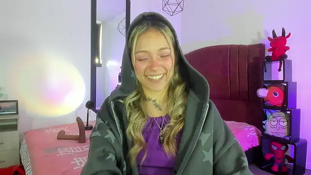 Snapshot of alisson_zafiro_ chatting on December 2024 12:18:02 PM alisson zafiro online show from December 2024 12:18:02 PM