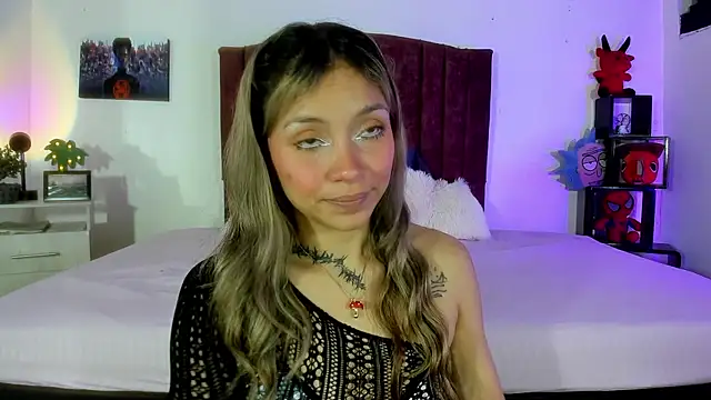 Snapshot of alisson_zafiro_ chatting on January 2025 09:13:01 AM alisson zafiro online show from January 2025 09:13:01 AM