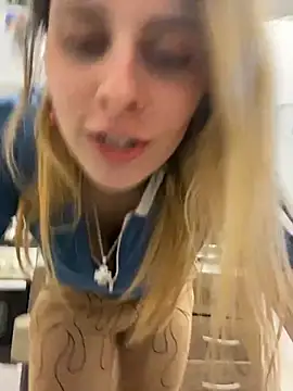 FlorBich online show from November 2025 06:28:01 AM