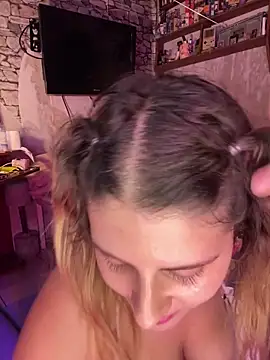 FlorBich online show from April 2026 10:07:02 AM