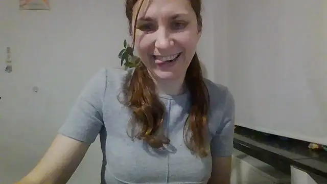 JasmineGlamour online show from December 2025 10:48:01 PM