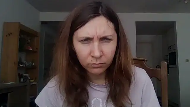 JasmineGlamour online show from April 2026 01:30:01 PM