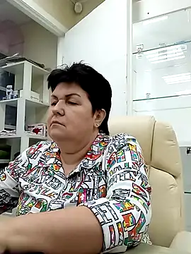 Snapshot of FantasyMichelle chatting on December 2024 03:31:02 PM FantasyMichelle online show from December 2024 03:31:02 PM