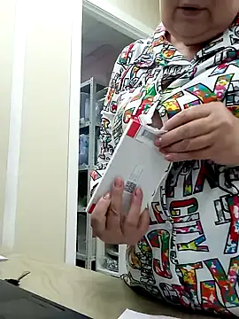 Snapshot of FantasyMichelle chatting on December 2024 12:12:02 PM FantasyMichelle online show from December 2024 12:12:02 PM