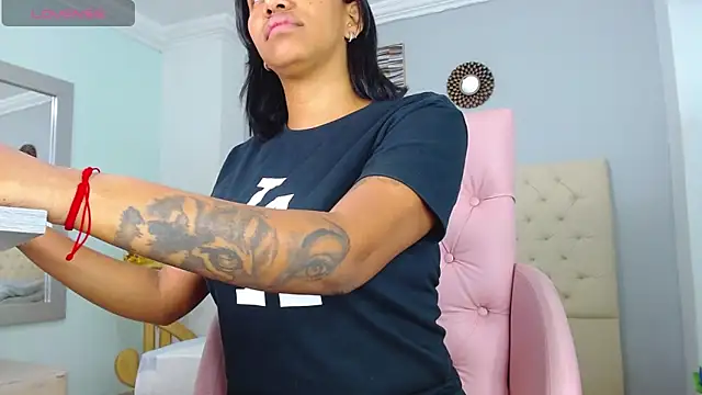 Snapshot of Kristel_lee chatting on February 2025 01:41:02 PM Kristel lee online show from February 2025 01:41:02 PM