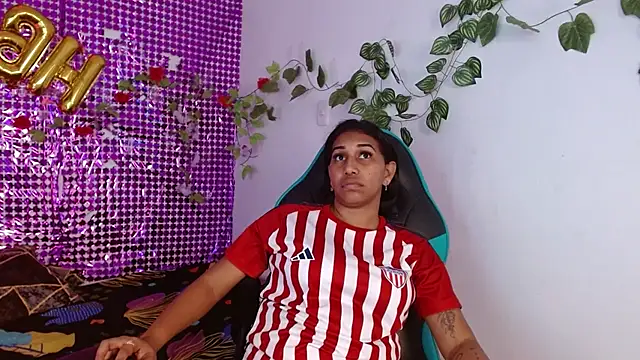 Kristel lee online show from November 2025 08:42:01 PM