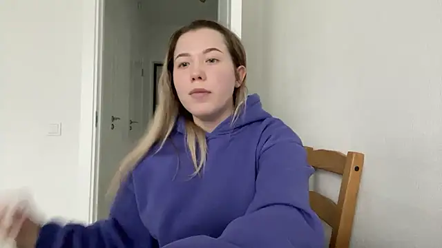 Embersweetbunny online show from March 2025 02:18:02 PM