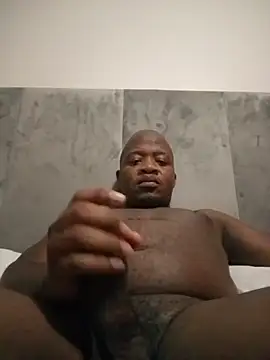 Snapshot of shotgunDee chatting on November 2025 10:31:01 PM shotgunDee online show from November 2025 10:31:01 PM